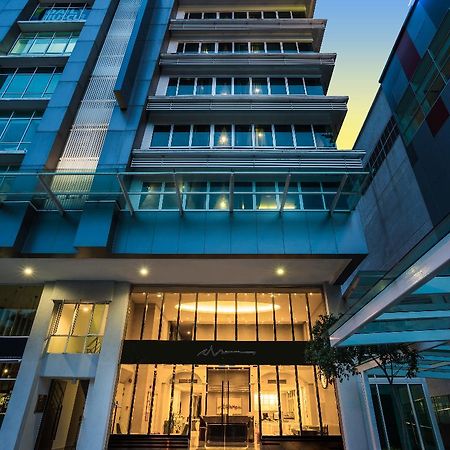 Manhattan Business Hotel Ttdi Kuala Lumpur Esterno foto